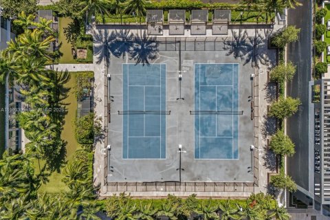 Copropriété à vendre à Miami, Floride: 2 chambres, 111.3 m2 № 2008866 - photo 23
