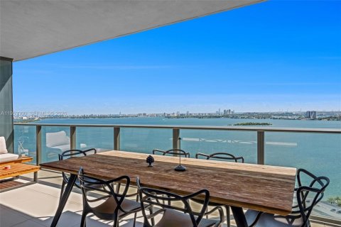 Copropriété à vendre à Miami, Floride: 2 chambres, 111.3 m2 № 2008866 - photo 3