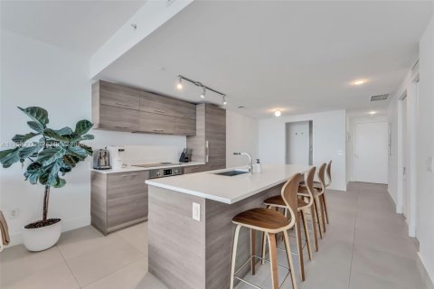 Copropriété à vendre à Miami, Floride: 2 chambres, 111.3 m2 № 2008866 - photo 13