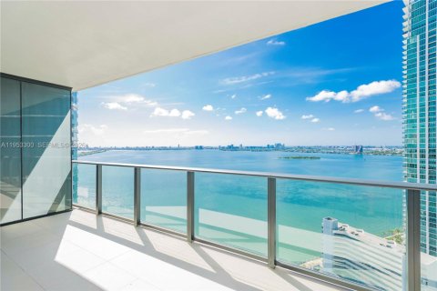 Copropriété à vendre à Miami, Floride: 2 chambres, 111.3 m2 № 2008866 - photo 10