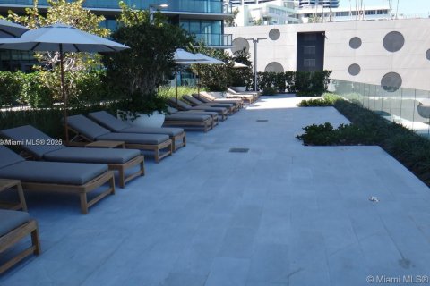 Condominio en alquiler en Miami, Florida, 1 dormitorio, 65.59 m2 № 1949475 - foto 14