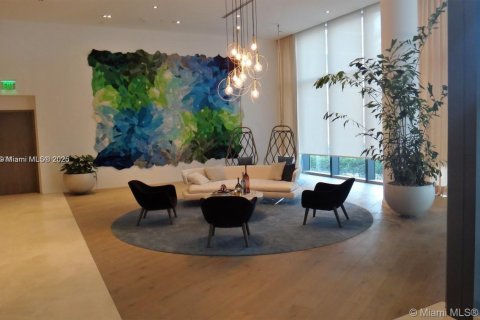 Condominio en alquiler en Miami, Florida, 1 dormitorio, 65.59 m2 № 1949475 - foto 2