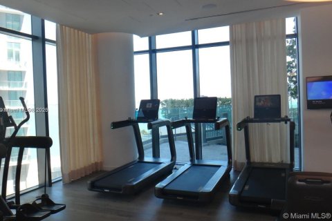 Condominio en alquiler en Miami, Florida, 1 dormitorio, 65.59 m2 № 1949475 - foto 23