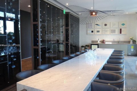 Condominio en alquiler en Miami, Florida, 1 dormitorio, 65.59 m2 № 1949475 - foto 21