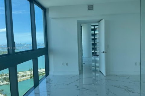 Condominio en alquiler en Miami, Florida, 1 dormitorio, 65.59 m2 № 1949475 - foto 8