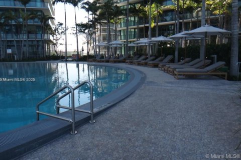 Condominio en alquiler en Miami, Florida, 1 dormitorio, 65.59 m2 № 1949475 - foto 12