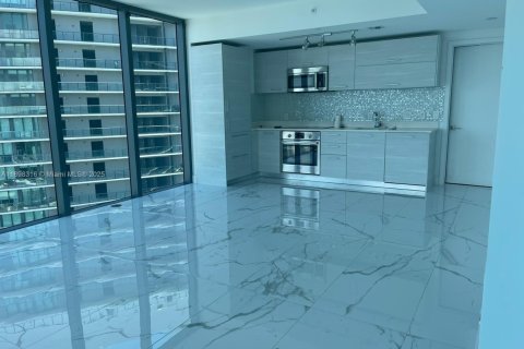 Condominio en alquiler en Miami, Florida, 1 dormitorio, 65.59 m2 № 1949475 - foto 5