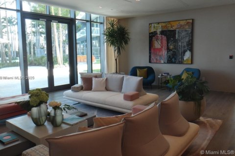 Condominio en alquiler en Miami, Florida, 1 dormitorio, 65.59 m2 № 1949475 - foto 18