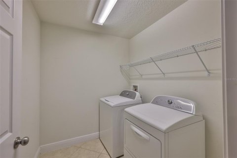 Casa en venta en Lutz, Florida, 4 dormitorios, 238.02 m2 № 1821024 - foto 27