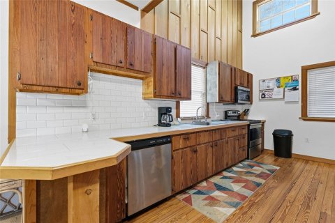 House in Steinhatchee, Florida 2 bedrooms, 149.76 sq.m. № 2166363 - photo 10