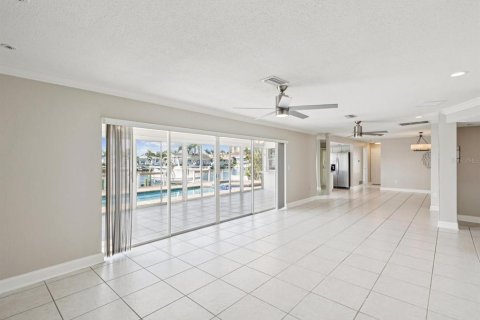 Villa ou maison à louer à Clearwater, Floride: 3 chambres, 201.32 m2 № 1831730 - photo 15