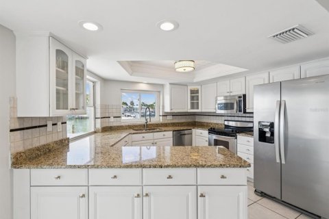 Villa ou maison à louer à Clearwater, Floride: 3 chambres, 201.32 m2 № 1831730 - photo 19
