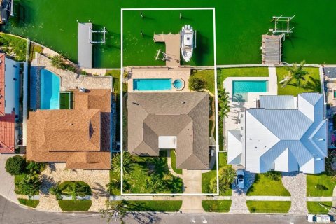 Villa ou maison à louer à Clearwater, Floride: 3 chambres, 201.32 m2 № 1831730 - photo 4