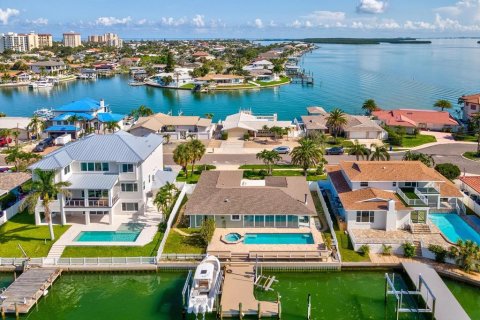 Villa ou maison à louer à Clearwater, Floride: 3 chambres, 201.32 m2 № 1831730 - photo 6