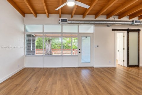 Casa en venta en Fort Lauderdale, Florida, 3 dormitorios, 110.74 m2 № 2385278 - foto 22
