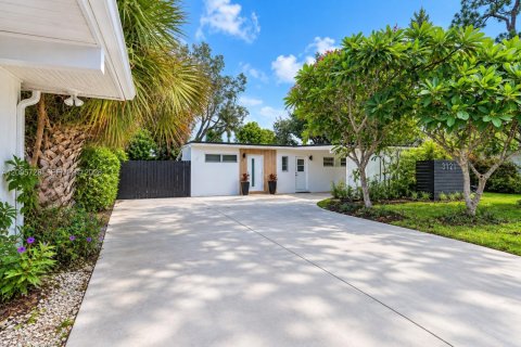 Casa en venta en Fort Lauderdale, Florida, 3 dormitorios, 110.74 m2 № 2385278 - foto 3