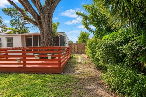 Casa en venta en Fort Lauderdale, Florida, 3 dormitorios, 110.74 m2 № 2385278 - foto 17