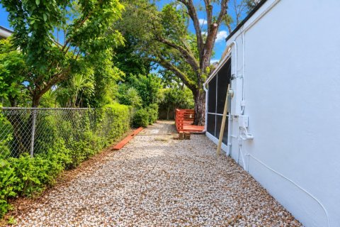 Casa en venta en Fort Lauderdale, Florida, 3 dormitorios, 110.74 m2 № 2385278 - foto 20