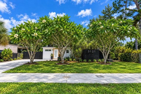 Casa en venta en Fort Lauderdale, Florida, 3 dormitorios, 110.74 m2 № 2385278 - foto 2