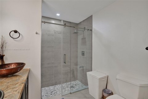 Купить виллу или дом в Майами, Флорида 3 спальни, 186.36м2, № 1925124 - фото 21