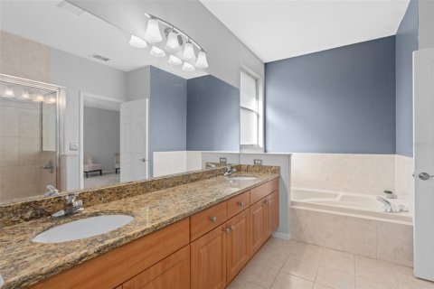 House in DeLand, Florida 4 bedrooms, 225.2 sq.m. № 1409699 - photo 24