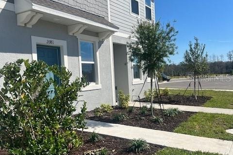 Townhouse in Kissimmee, Florida 2 bedrooms, 109.62 sq.m. № 2201765 - photo 2