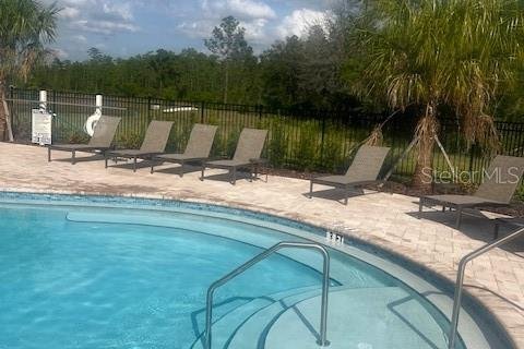 Townhouse in Kissimmee, Florida 2 bedrooms, 109.62 sq.m. № 2201765 - photo 19