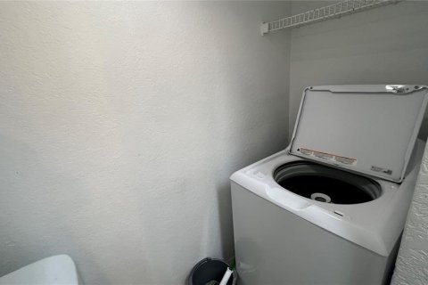 Copropriété à louer à Orlando, Floride: 1 chambre, 60.39 m2 № 2436885 - photo 12