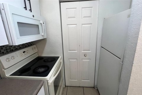 Copropriété à louer à Orlando, Floride: 1 chambre, 60.39 m2 № 2436885 - photo 13