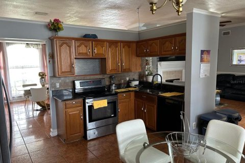 Villa ou maison à louer à Orlando, Floride: 4 chambres, 215.07 m2 № 2147482 - photo 9