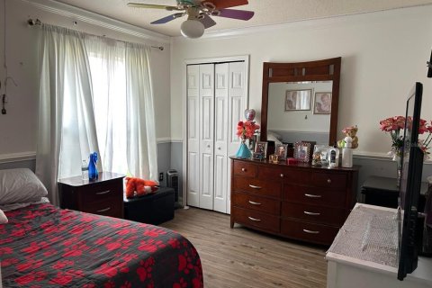Villa ou maison à louer à Orlando, Floride: 4 chambres, 215.07 m2 № 2147482 - photo 20