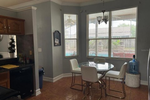 Villa ou maison à louer à Orlando, Floride: 4 chambres, 215.07 m2 № 2147482 - photo 10