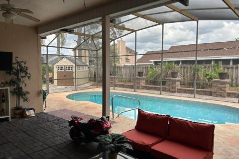 Villa ou maison à louer à Orlando, Floride: 4 chambres, 215.07 m2 № 2147482 - photo 30