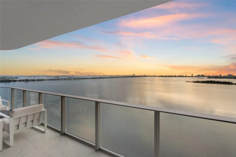 Copropriété à vendre à Miami, Floride: 4 chambres, 249.54 m2 № 1922658 - photo 13
