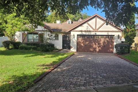 Villa ou maison à Leesburg, Floride 3 chambres, 260.22 m2 № 2313365