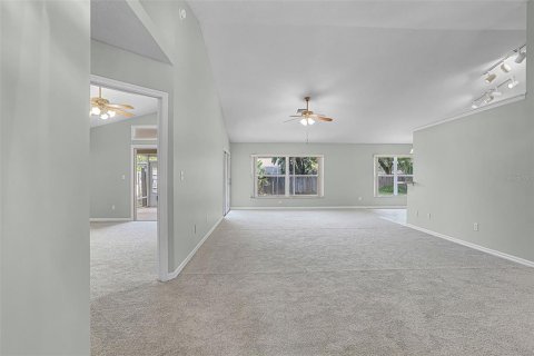 Casa en venta en Eustis, Florida, 3 dormitorios, 157.66 m2 № 1745233 - foto 12