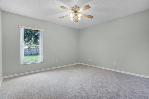 Casa en venta en Eustis, Florida, 3 dormitorios, 157.66 m2 № 1745233 - foto 18