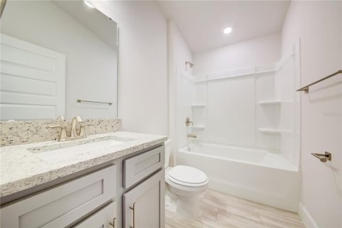 House in Parrish, Florida 3 bedrooms, 148.64 sq.m. № 1287360 - photo 24