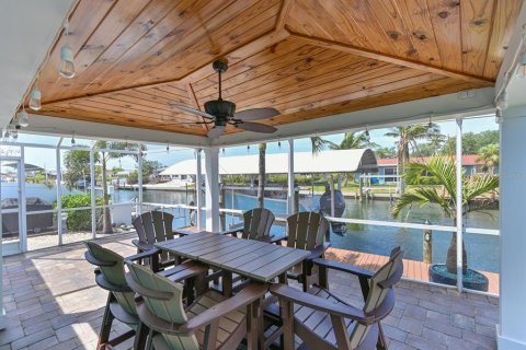 House in Bradenton, Florida 3 bedrooms, 158.77 sq.m. № 1630704 - photo 30