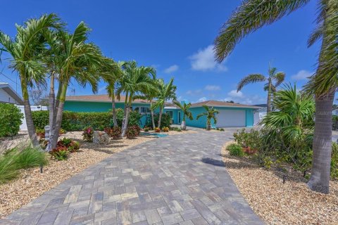 House in Bradenton, Florida 3 bedrooms, 158.77 sq.m. № 1630704 - photo 5