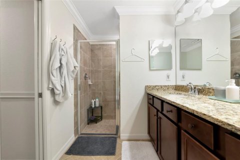 Condo in Bradenton, Florida, 2 bedrooms in LAKEWOOD NATIONAL  № 1780518 - photo 17