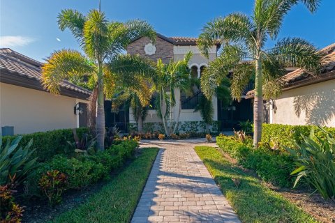 Condo in Bradenton, Florida, 2 bedrooms in LAKEWOOD NATIONAL  № 1780518 - photo 1