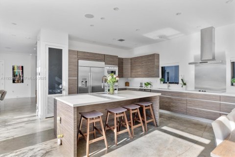 Villa ou maison à vendre à Miami Shores, Floride: 5 chambres, 386.1 m2 № 1982507 - photo 24