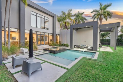 Villa ou maison à vendre à Miami Shores, Floride: 5 chambres, 386.1 m2 № 1982507 - photo 4