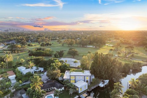 Villa ou maison à vendre à Miami Shores, Floride: 5 chambres, 386.1 m2 № 1982507 - photo 13