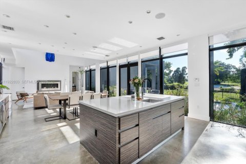 Villa ou maison à vendre à Miami Shores, Floride: 5 chambres, 386.1 m2 № 1982507 - photo 25