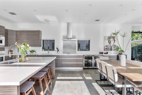 Villa ou maison à vendre à Miami Shores, Floride: 5 chambres, 386.1 m2 № 1982507 - photo 23