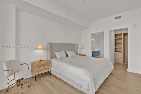 Copropriété à louer à Miami, Floride: 2 chambres, 78.5 m2 № 2259944 - photo 10