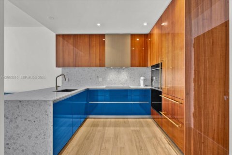 Copropriété à louer à Miami, Floride: 2 chambres, 78.5 m2 № 2259944 - photo 6