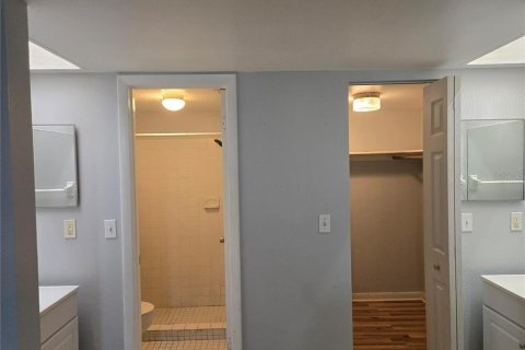 Condo in Bradenton, Florida, 2 bedrooms  № 2379688 - photo 10